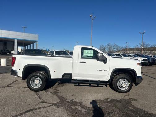 2026 Chevrolet Silverado 3500 WT