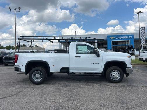 Summit White 2026 Chevrolet Silverado 3500 Regular Cab, Long Bed, WT Dual Rear Wheel, RWD