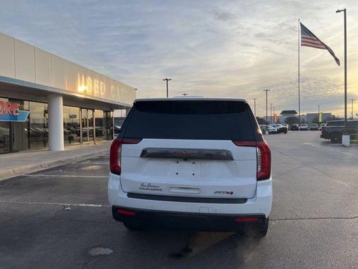 2021 GMC Yukon 4WD AT4