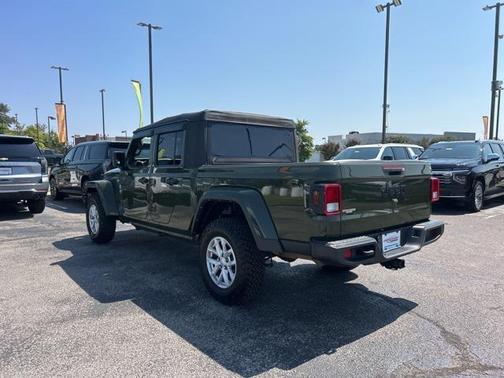 2021 Jeep Gladiator Sport