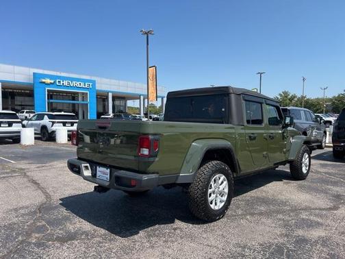 2021 Jeep Gladiator Sport