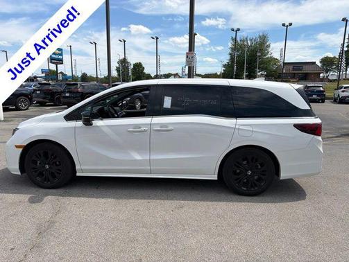 Platinum White Pearl 2025 Honda Odyssey Sport-L