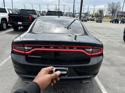 2016 Dodge Charger SE