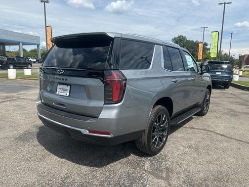 2025 Chevrolet Tahoe LS
