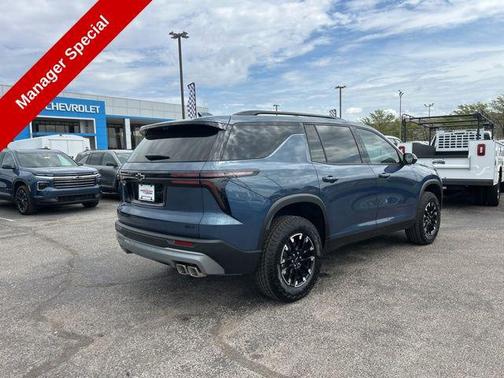 Lakeshore Blue Metallic 2026 Chevrolet Traverse AWD Z71