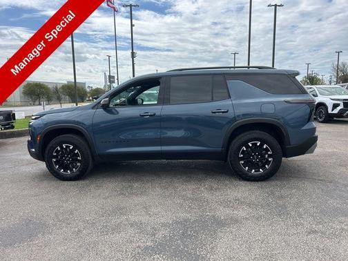 Lakeshore Blue Metallic 2026 Chevrolet Traverse AWD Z71