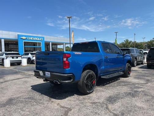 2022 Chevrolet Silverado 1500 Custom Trail Boss