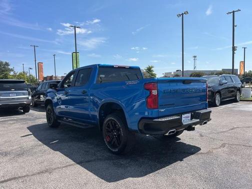 2022 Chevrolet Silverado 1500 Custom Trail Boss