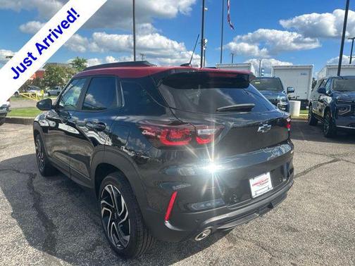 Mosaic Black Metallic 2026 Chevrolet Trailblazer RS