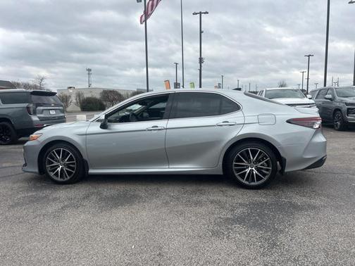 2024 Toyota Camry XLE