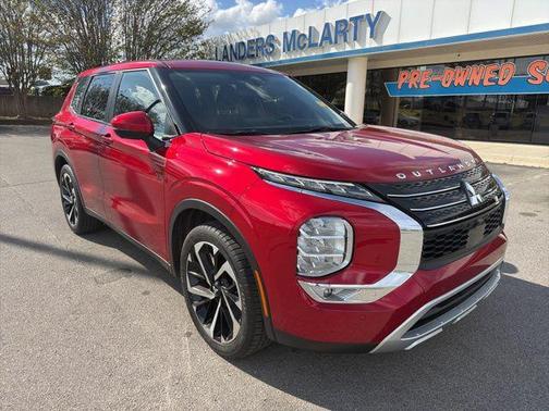 Red Diamond 2023 Mitsubishi Outlander SE 2.5 2WD