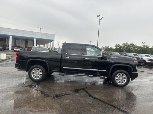 2025 Chevrolet Silverado 2500 High Country