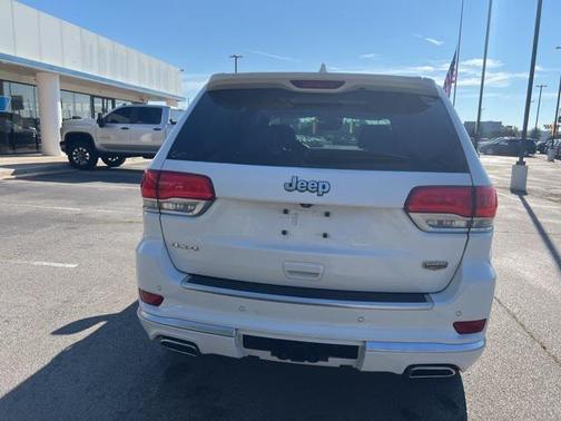 2018 Jeep Grand Cherokee Summit