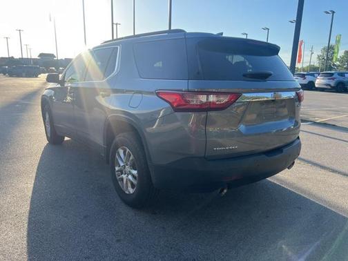 2021 Chevrolet Traverse LT Cloth