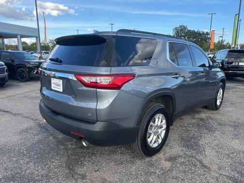 2021 Chevrolet Traverse LT Cloth