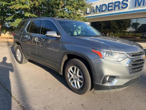 2021 Chevrolet Traverse LT Cloth