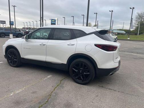 Iridescent Pearl Tricoat 2023 Chevrolet Blazer Premier