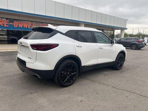 Iridescent Pearl Tricoat 2023 Chevrolet Blazer Premier