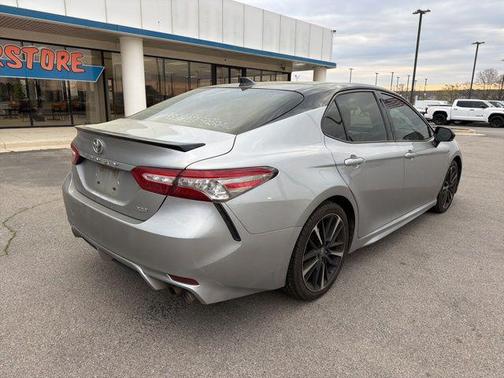 Celestial Silver/Midnight Black Metallic 2019 Toyota Camry XSE