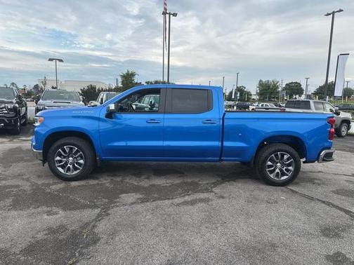 2025 Chevrolet Silverado 1500 LT