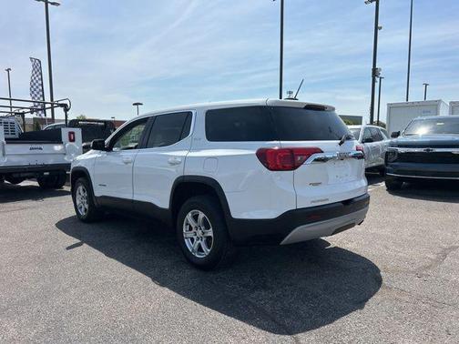 Summit White 2018 GMC Acadia SLE-1