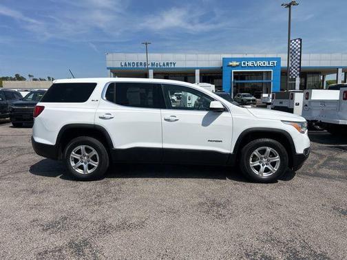 Summit White 2018 GMC Acadia SLE-1