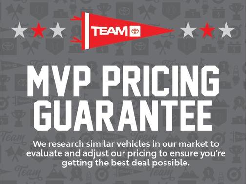 Midnight Black Metallic 2026 Toyota Highlander Hybrid XLE