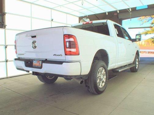 2024 RAM 2500 Laramie Crew Cab 4x4 6'4' Box