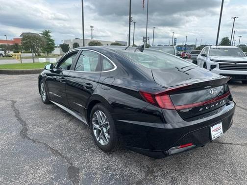 2022 Hyundai SONATA SEL