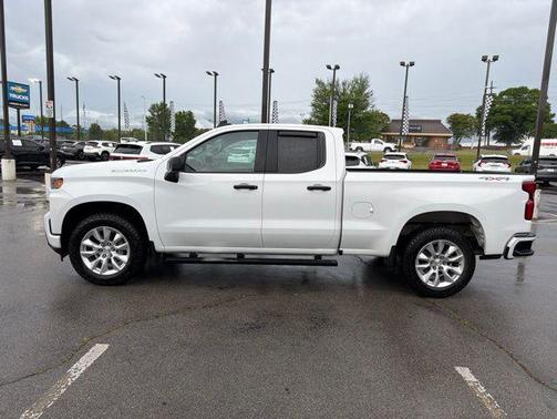 Summit White 2021 Chevrolet Silverado 1500 Custom