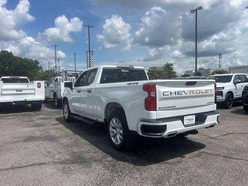Summit White 2021 Chevrolet Silverado 1500 Custom