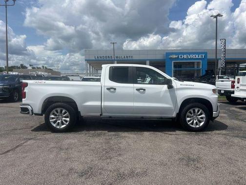 Summit White 2021 Chevrolet Silverado 1500 Custom
