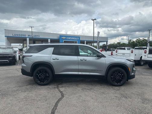 Sterling Gray Metallic 2026 Chevrolet Traverse LT