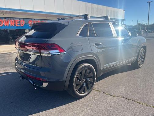 2024 Volkswagen Atlas Cross Sport 2.0T SE w/Technology