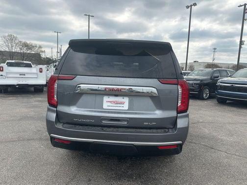 Satin Steel Metallic 2022 GMC Yukon SLT