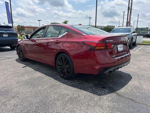 2022 Nissan Altima SR VC-Turbo FWD