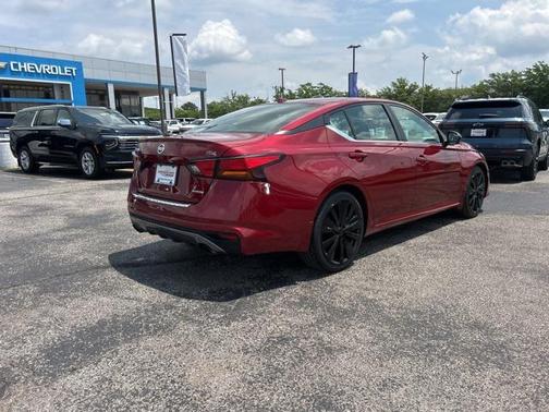 2022 Nissan Altima SR VC-Turbo FWD