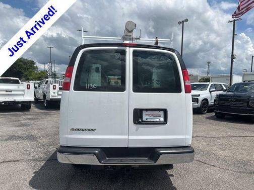 Summit White 2026 Chevrolet Express 2500 Work Van