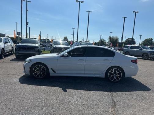 2021 BMW 530 530i