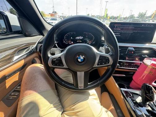 2021 BMW 530 530i