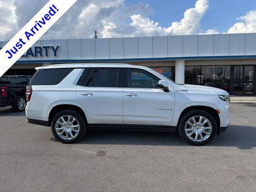 Iridescent Pearl Tricoat 2021 Chevrolet Tahoe 4WD High Country