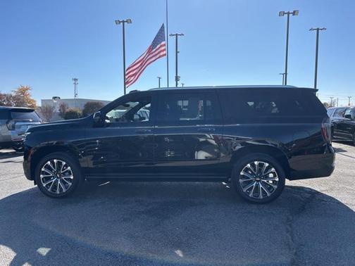 2025 Chevrolet Suburban 4WD High Country