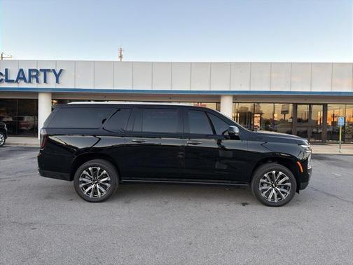 2025 Chevrolet Suburban 4WD High Country