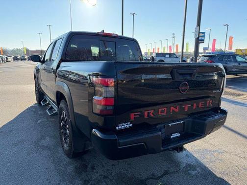 2023 Nissan Frontier PRO-X