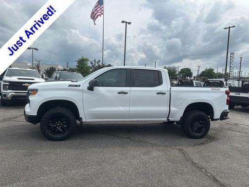 Summit White 2026 Chevrolet Silverado 1500 Custom Trail Boss