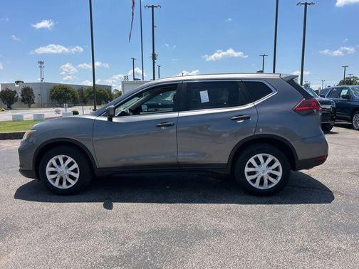 Gun Metallic 2018 Nissan Rogue S