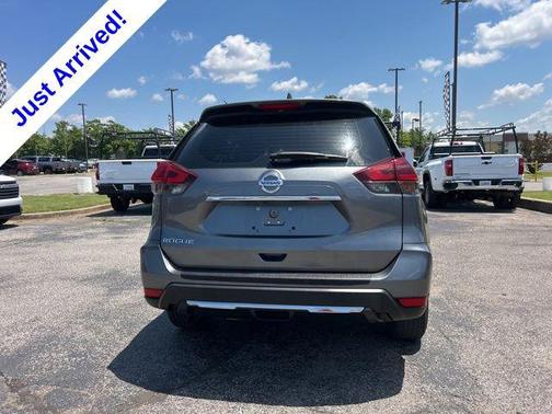 Gun Metallic 2018 Nissan Rogue S