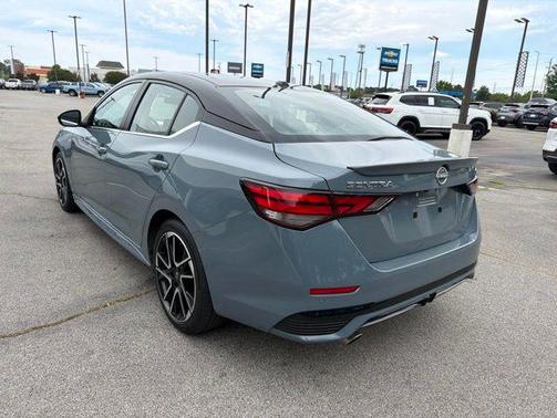 Atlantic Gray Metallic/Super Black 2025 Nissan Sentra SR