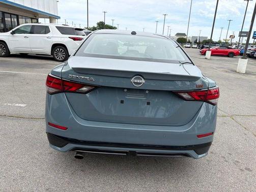 Atlantic Gray Metallic/Super Black 2025 Nissan Sentra SR