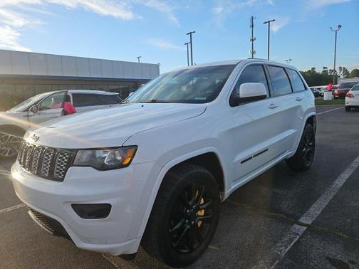 2017 Jeep Grand Cherokee Altitude